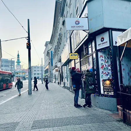 شقة Centrum - Moderny Komfortny براتسيلافا