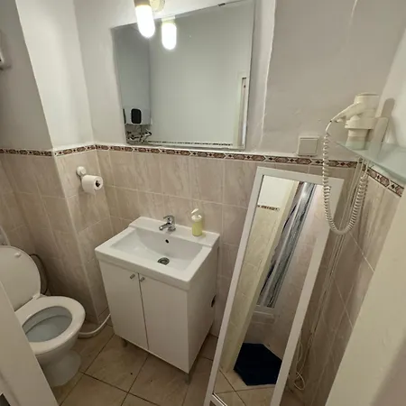 Apartment Centrum - Moderny Komfortny Bratislava