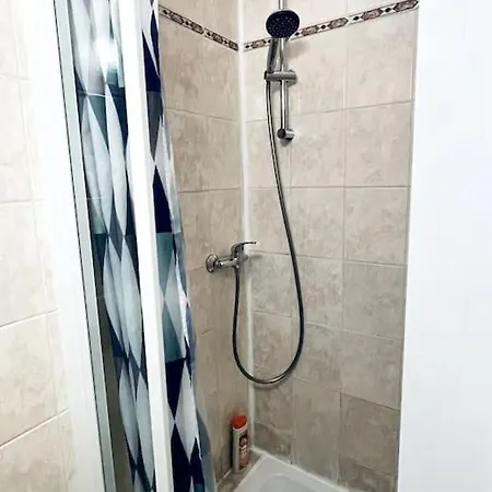 Apartment Centrum - Moderny Komfortny Pressburg